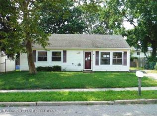192 Village Dr, Barnegat, NJ 08005