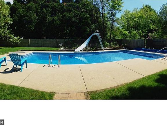 3rd image of 2305 W Burnsville Pkwy