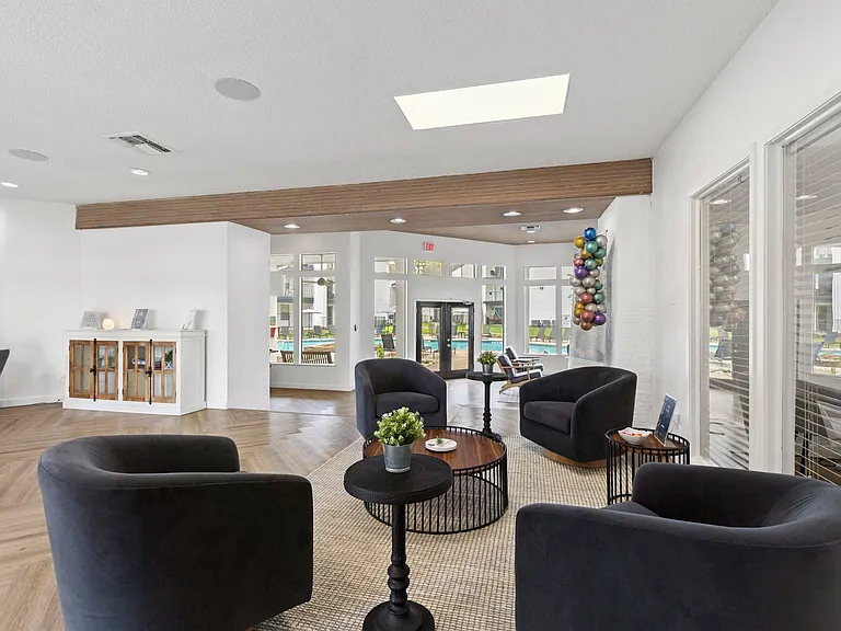 Leasing Center
