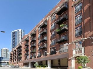 360 W Illinois St APT 512, Chicago, IL 60654