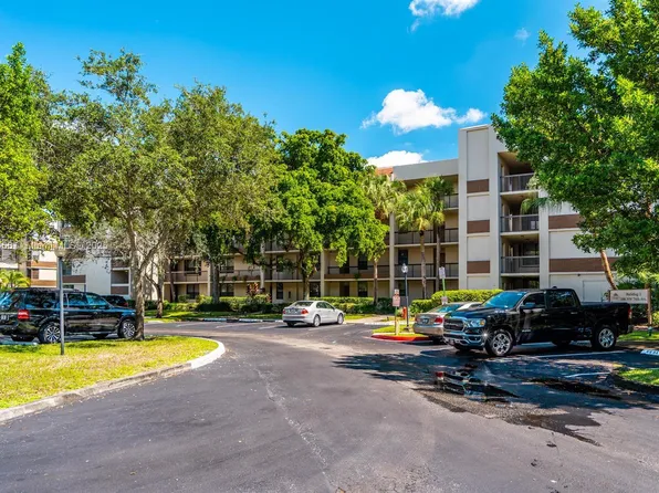 100 NW 76th Ave APT 404-2, Plantation, FL 33324