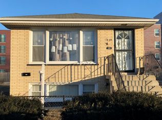 7436 W 64th St, Summit, IL 60501