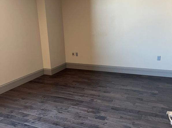 128-30 W 2nd St #805