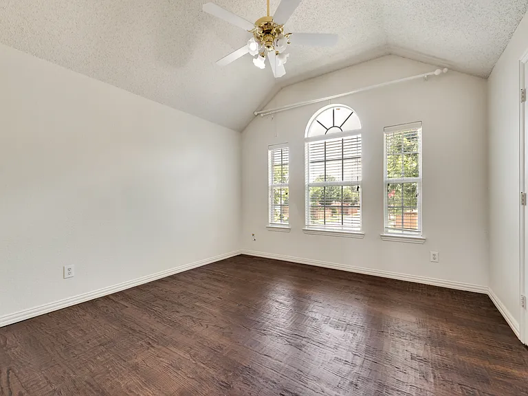 3532 Dripping Springs Dr — Photo 17