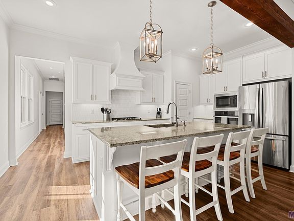 5th image of 1146 Centennial Ct