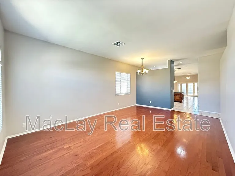 5153 W Dublin Ln — Photo 10