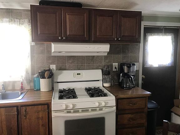 5th image of 2208 Blair Dr