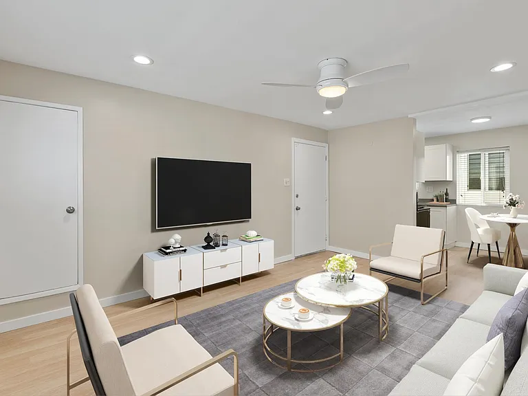 163 Covina Ave #4 — Photo 1