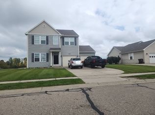 143 Lake Ridge Dr, Mason, MI 48854