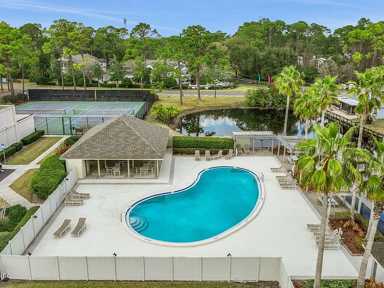 181 Aruba Ln — Photo 46