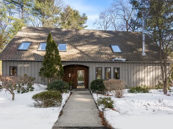 85 Lake Road Ter, Wayland, MA 01778