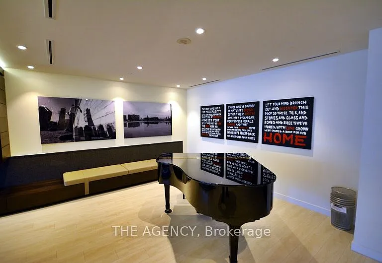 170 Sumach St #711 — Photo 6