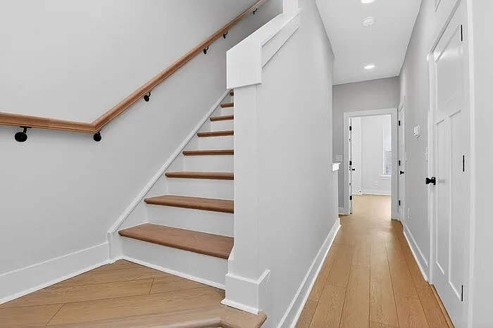 2158 N Graham St — Photo 21