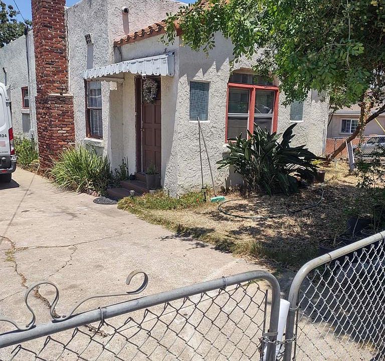 1st image of 1843 E 16th St