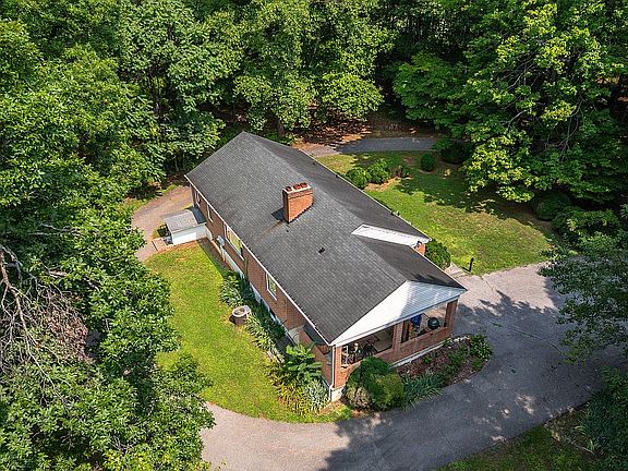 4th image of 2044 Three Otters Rd