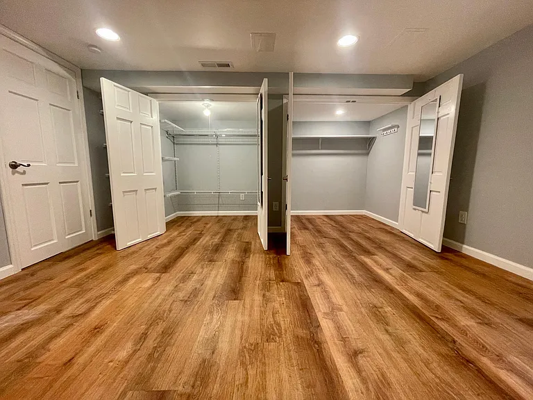 1131 Kraft St — Photo 16