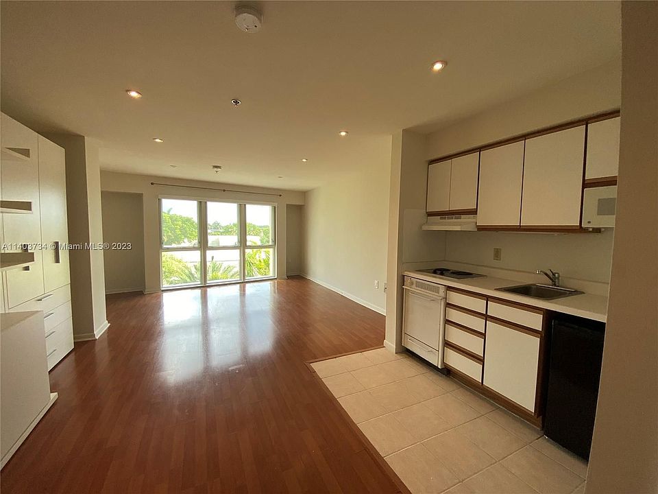 1st image of 5759 Sunset Dr #5759