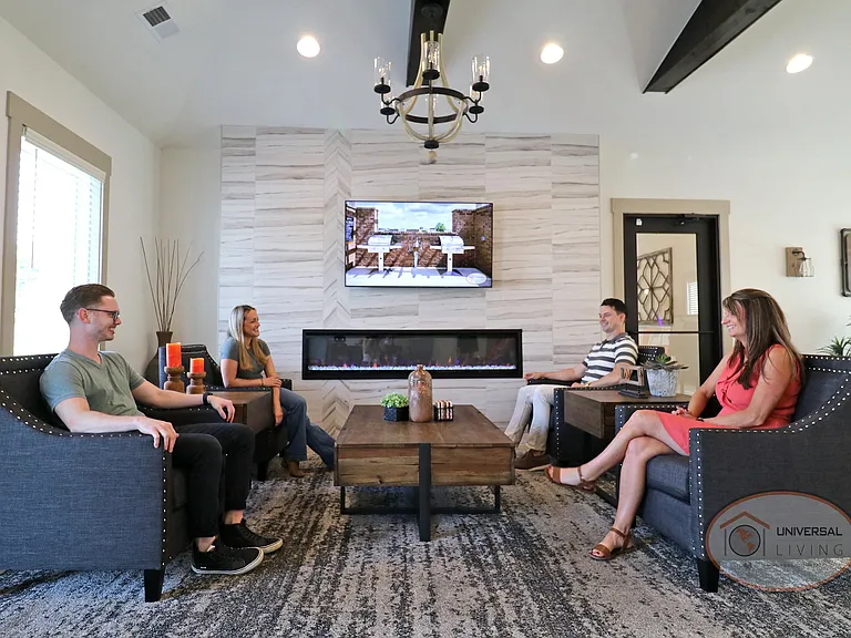 Clubhouse Lounge