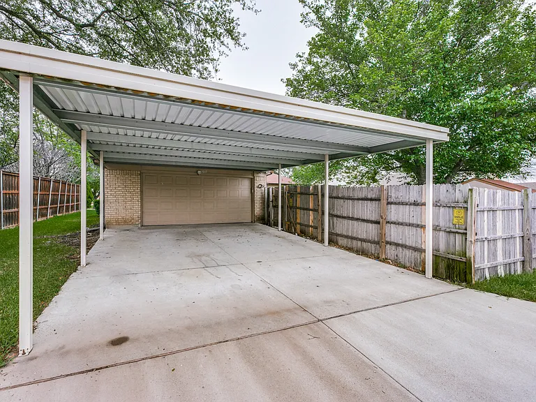 1607 Heather Glen Ct — Photo 25