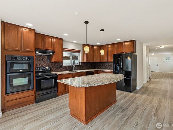 4th image of 1563 Sinclair Drive