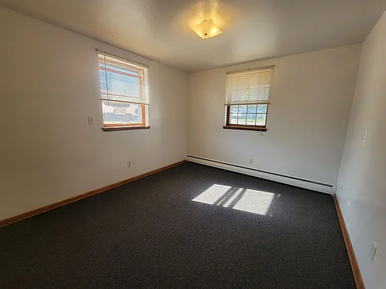 1310 Maryland Ave E — Photo 29
