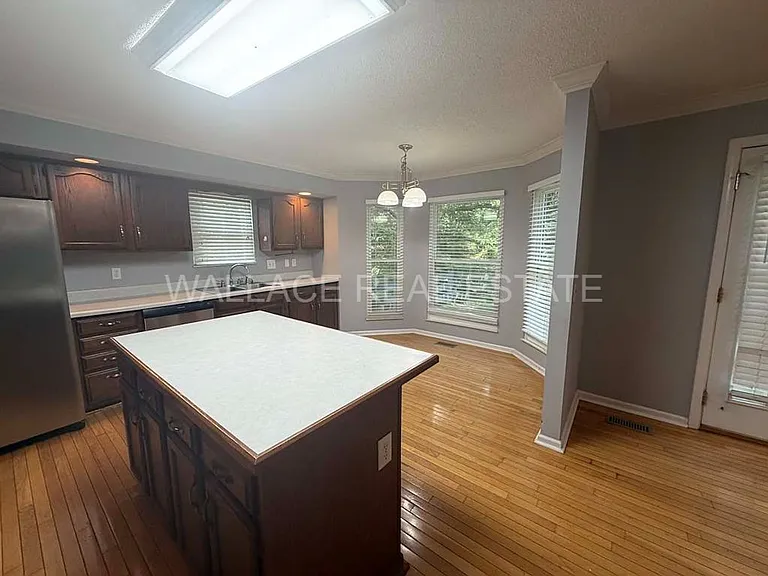1209 Halifax Rd — Photo 6