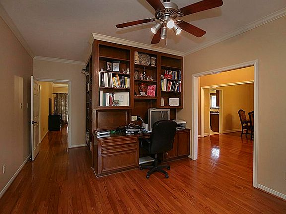 4th image of 4023 Quiet Knoll Ct