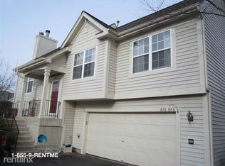 870 Essex Cir, Grayslake, IL 60030