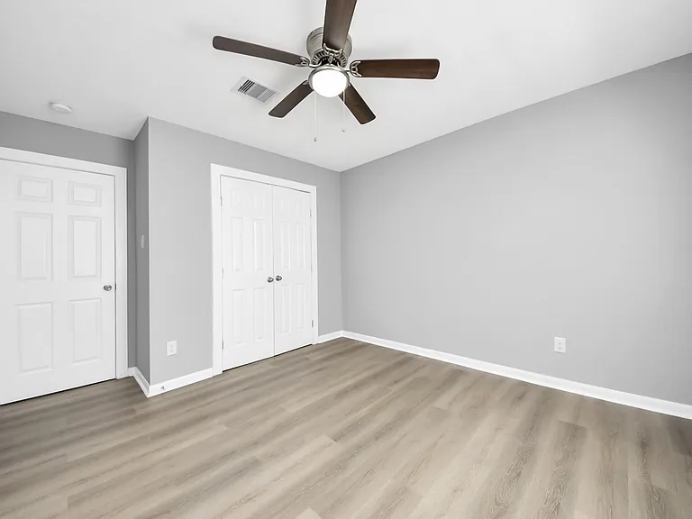 6832 Foster St — Photo 25