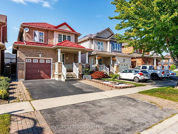 3rd image of 69 Rampart Cres