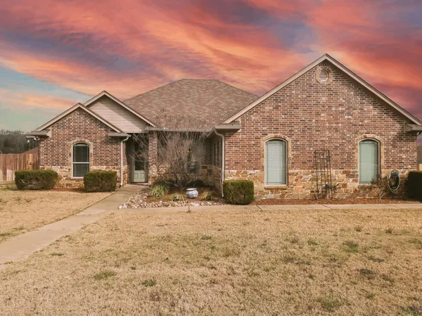 165 Highland Blvd, Hallsville, TX 75650