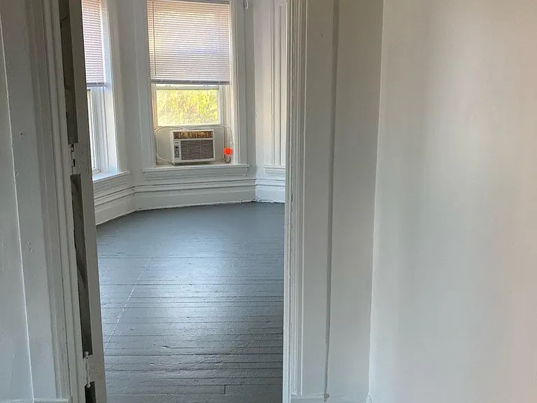 3634 Bosworth Rd #6 — Photo 5