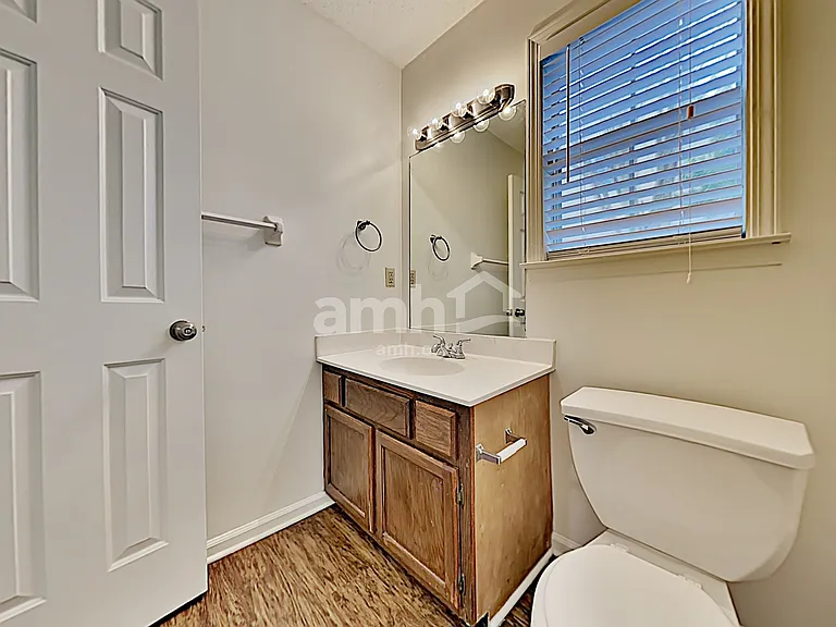 4135 Meadowfield Ln — Photo 7