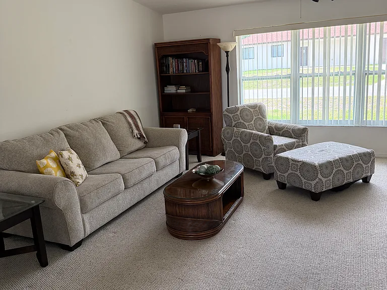 407 Border St — Photo 11