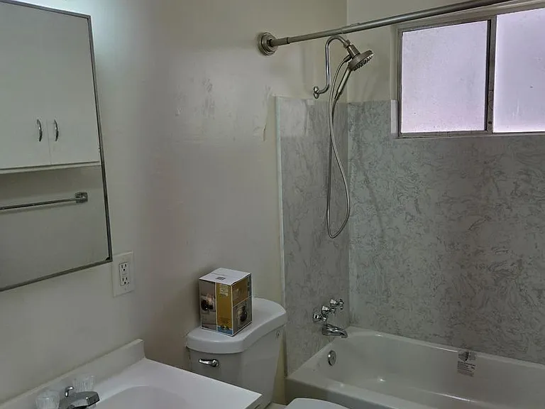 2615 D St #6 — Photo 17