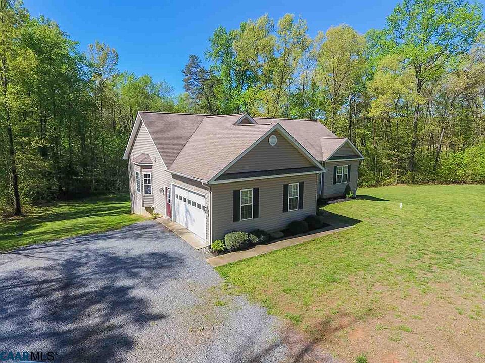 1st image of 736 Sandy Creek Dr