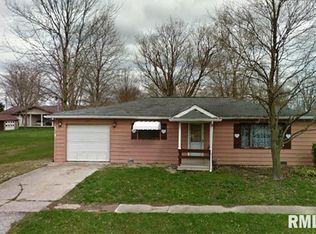 647 N Main St, Palmyra, IL 62674