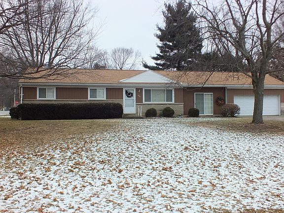 2nd image of 444 Debra Ln