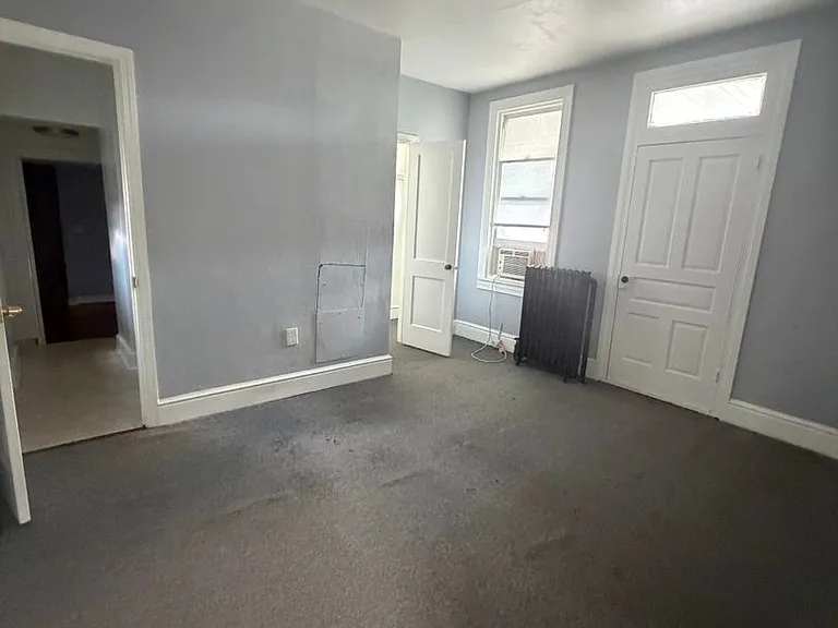 835 E Prospect St — Photo 8
