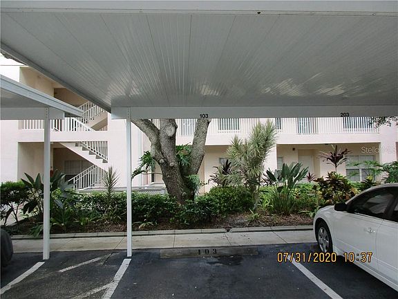 5th image of 19365 Water Oak Dr Unit 103