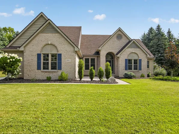 6961 Suncrest Dr, Saline, MI 48176