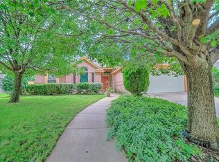 1802 Sand Stone Dr, Sanger, TX 76266