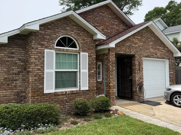 2221 Monahan Ct, Fort Walton Beach, FL 32547
