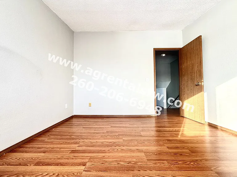 2718 Sherman Blvd — Photo 7