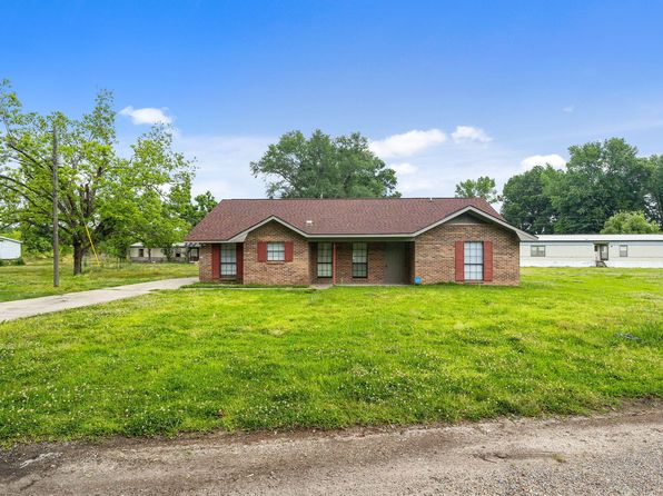 38 Terrys Chapel Rd, Foxworth, MS 39483