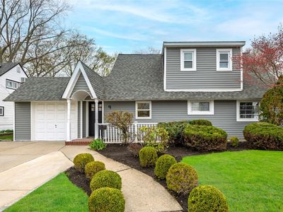 9 Tiptop Lane, Hicksville, NY, 11801