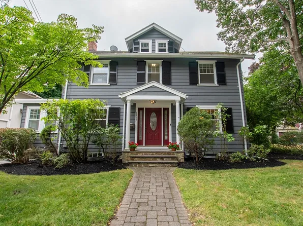 1166 Franklin St, Stoneham, MA 02180