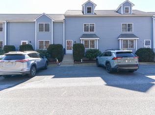 16 Pinecrest Vlg, Hopkinton, MA 01748