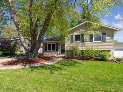 1202 Orchard Dr, Cedar Falls, IA, 50613