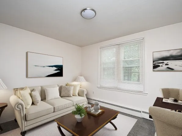 218 S Whitney St #B-7, Hartford, CT 06105